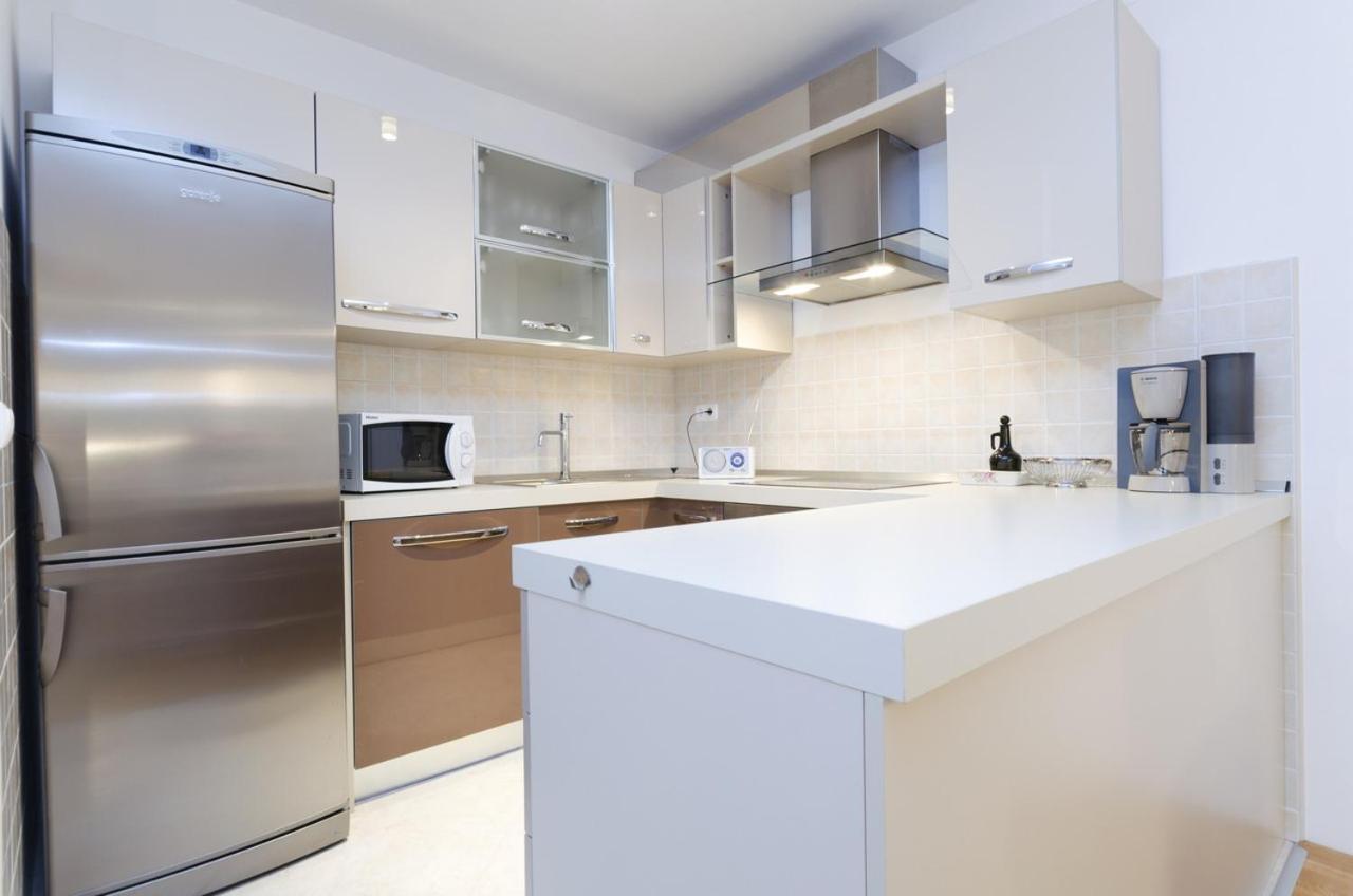Apartment Zovko มาคาร์สกา ภายนอก รูปภาพ