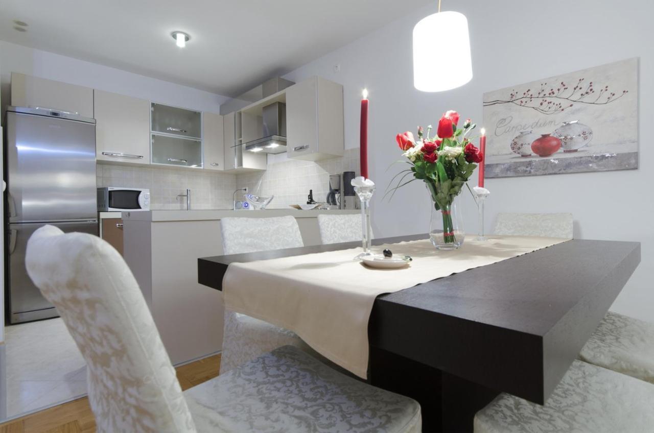Apartment Zovko มาคาร์สกา ภายนอก รูปภาพ